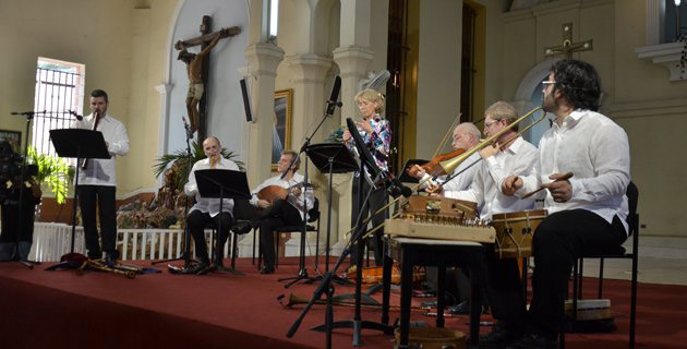 dramsam-ensemble-cartagena-colombia-2013